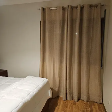 Quartos Na Da Vagueira אבאירו